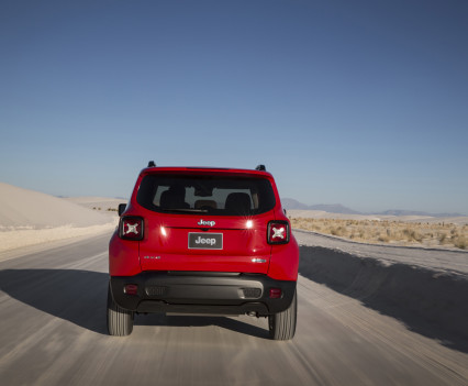 2015-Jeep-Renegade-15