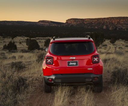 2015-Jeep-Renegade-31