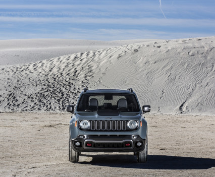 2015-Jeep-Renegade-38