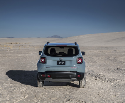 2015-Jeep-Renegade-40