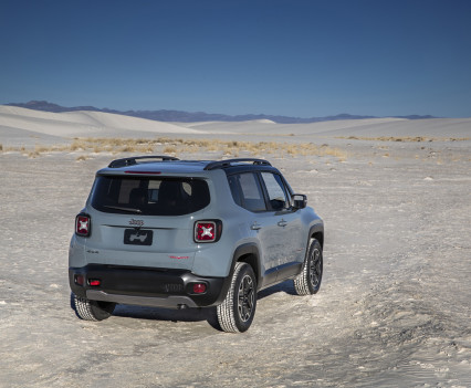 2015-Jeep-Renegade-41