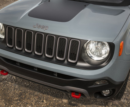 2015-Jeep-Renegade-58