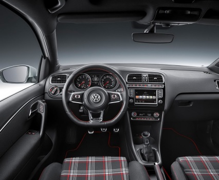 2015-VW-Polo-GT-Facelift-11