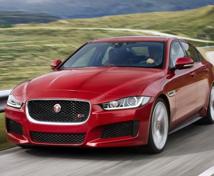 Jaguar-XE-2016MY-35