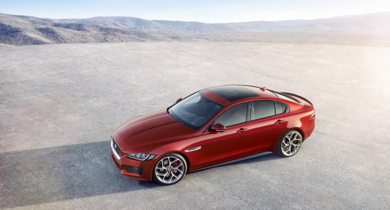 Jaguar-XE-2016MY-7