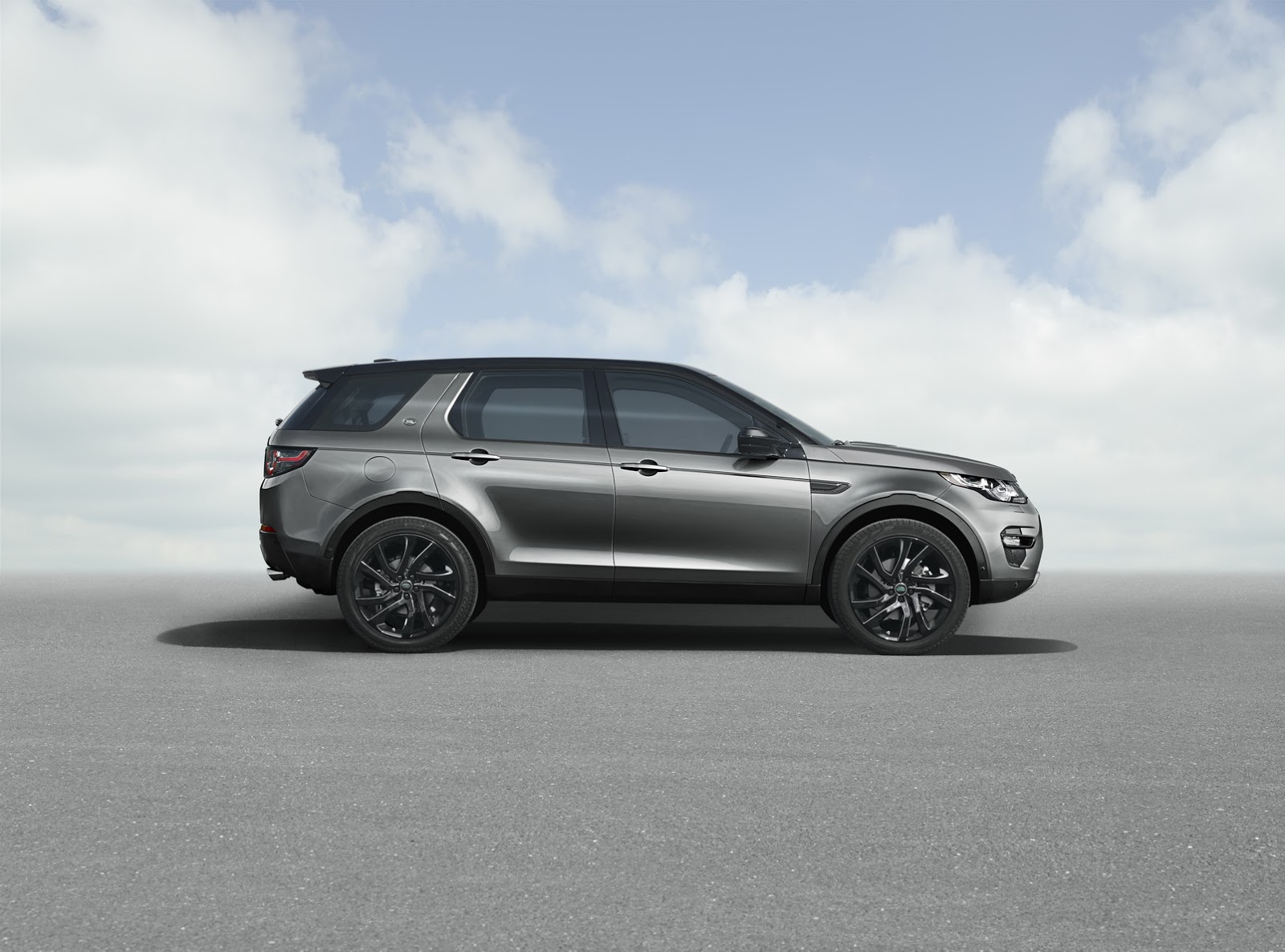 LR-Discovery-Sport-39