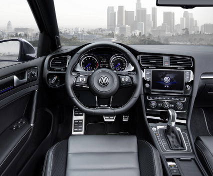 VW-Golf-R-Variant-16