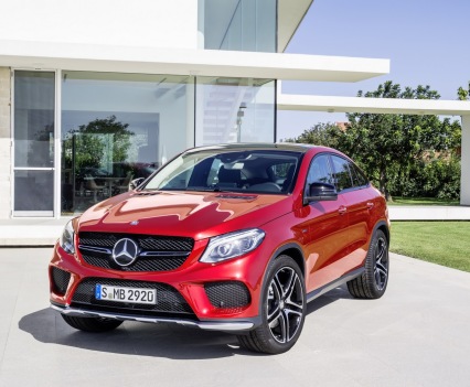 2016-Mercedes-Benz-GLE-Coupe-11