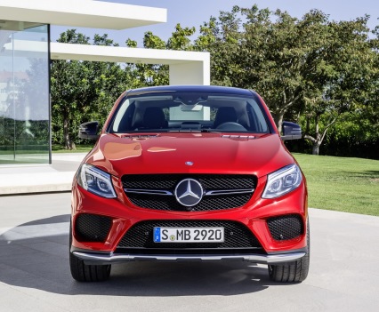 2016-Mercedes-Benz-GLE-Coupe-12