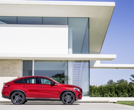 2016-Mercedes-Benz-GLE-Coupe-14