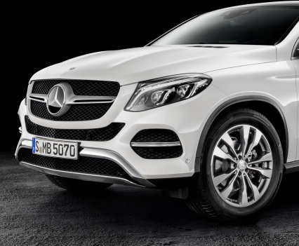 2016-Mercedes-Benz-GLE-Coupe-22