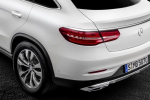 2016-Mercedes-Benz-GLE-Coupe-23