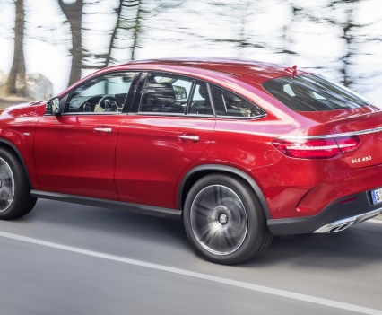 2016-Mercedes-Benz-GLE-Coupe-28