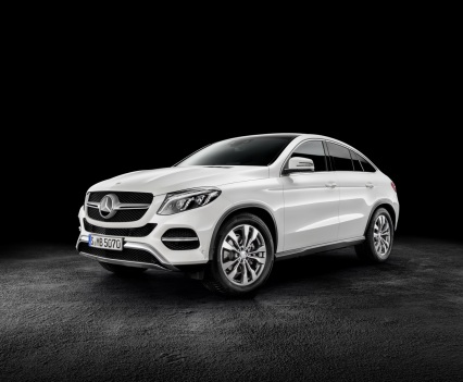 2016-Mercedes-Benz-GLE-Coupe-30