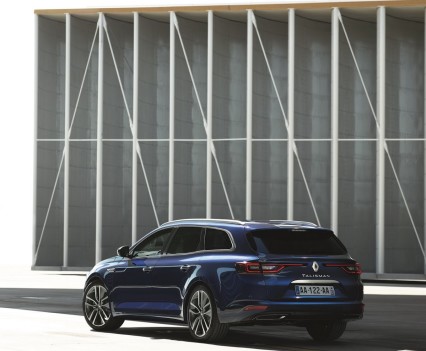 Renault-talisman-sporter-station-wagon-13