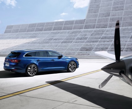 Renault-talisman-sporter-station-wagon-16