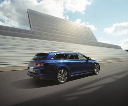 Renault-talisman-sporter-station-wagon-17