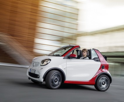 Smart-fortwo-cabrio-2016-nuova-11