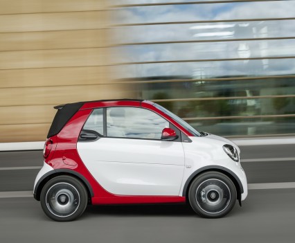 Smart-fortwo-cabrio-2016-nuova-13