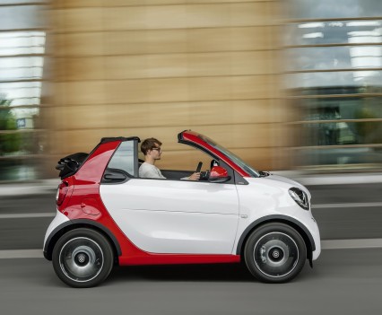 Smart-fortwo-cabrio-2016-nuova-14