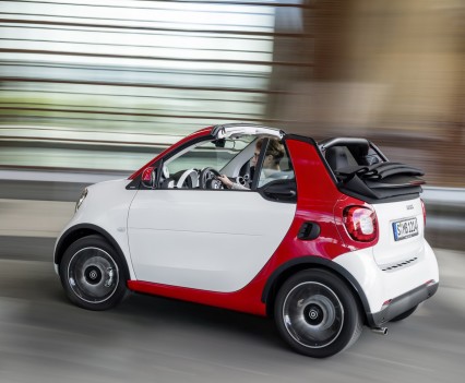 Smart-fortwo-cabrio-2016-nuova-15