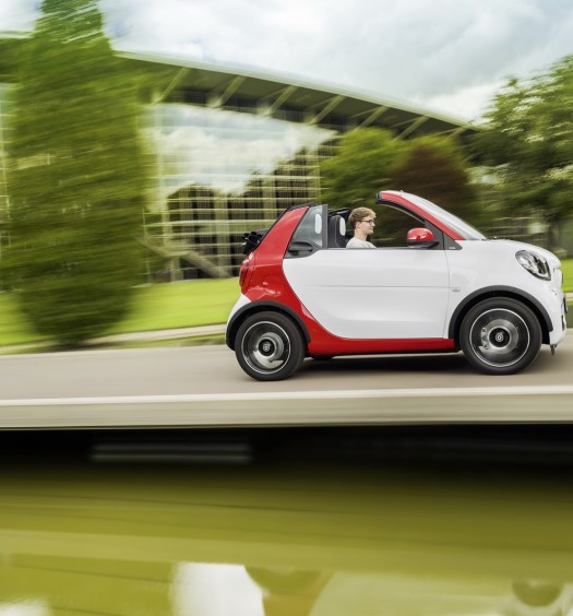 Smart-fortwo-cabrio-2016-nuova-19