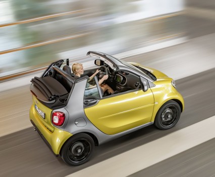 Smart-fortwo-cabrio-2016-nuova-20