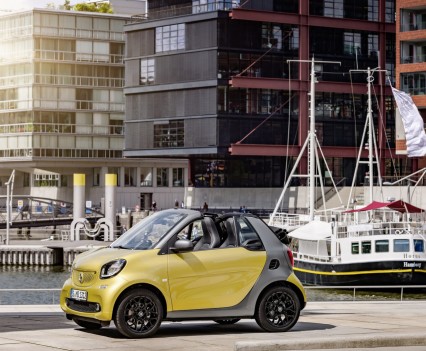 Smart-fortwo-cabrio-2016-nuova-22