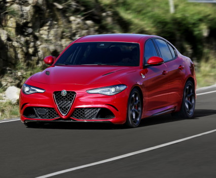 Alfa- Giulia-Quadrifoglio-prezzo8