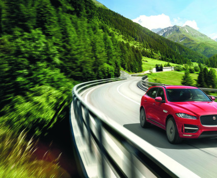 Jaguar-f-pace-15