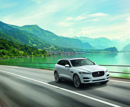 Jaguar-f-pace-37