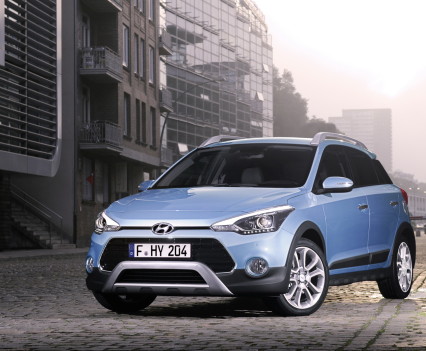 Nuova-Hyundai-i20-Active-2015-1