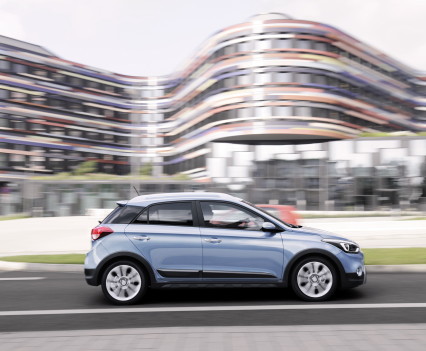 Nuova-Hyundai-i20-Active-2015-7