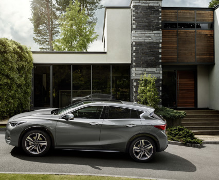 Designed for a new generation of buyers who are not willing to be defined by their choice of vehicle body type, the Infiniti Q30 challenges convention with its bold character and daring shape. The car stays true to the signature design cues from the original 2013 concept and exemplifies Infiniti's design-led, customer-centric approach to product development. The unconventional stance and asymmetric interior contribute to an overall design that is certain to command attention.