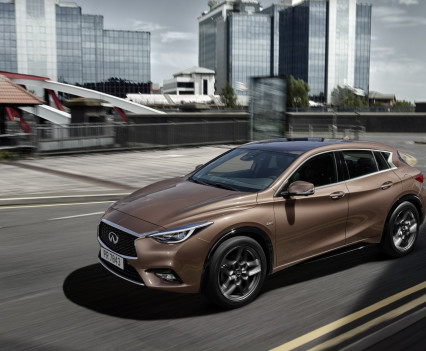 Designed for a new generation of buyers who are not willing to be defined by their choice of vehicle body type, the Infiniti Q30 challenges convention with its bold character and daring shape. The car stays true to the signature design cues from the original 2013 concept and exemplifies Infiniti's design-led, customer-centric approach to product development. The unconventional stance and asymmetric interior contribute to an overall design that is certain to command attention.