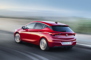 Nuova-Opel-Astra-2016-17
