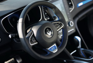 Nuova-Renault-Megane-2016-50