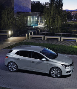 Nuova-Renault-Megane-2016-54
