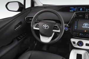 Nuova-Toyota-Prius-2016-17