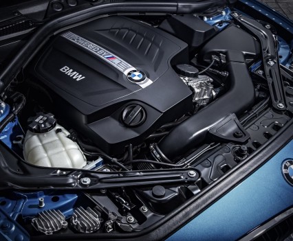 nuova-BMW-M2-2016-17