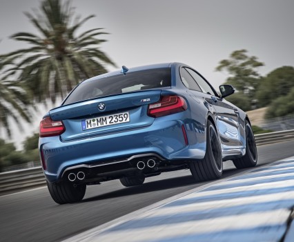 nuova-BMW-M2-2016-25