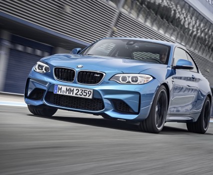 nuova-BMW-M2-2016-32