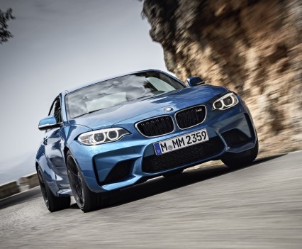 nuova-BMW-M2-2016-40