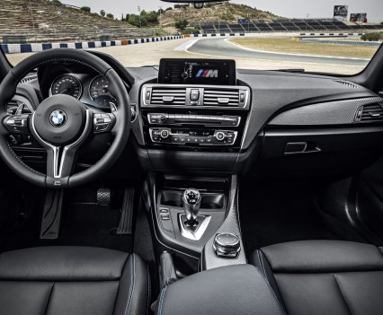 nuova-BMW-M2-2016-54