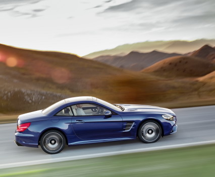 Mercedes-Benz SL 500. Brillantblau mit AMG Line