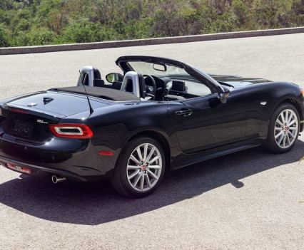 Nuova-Fiat-124-spider-2016-mazda-15