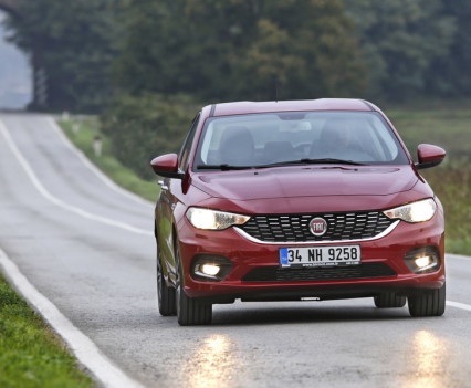 Nuova-Fiat-Tipo-diesel-2016-42