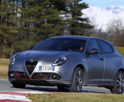 Nuova-Alfa-Romeo-Giulietta-2016-restyling-15