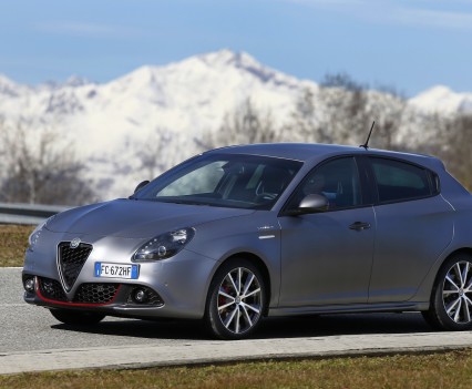 Nuova-Alfa-Romeo-Giulietta-2016-restyling-18