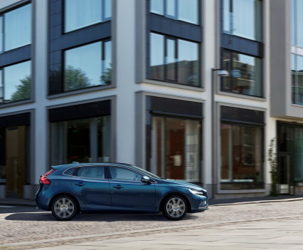 Volvo V40 T5 Inscription Location Profile